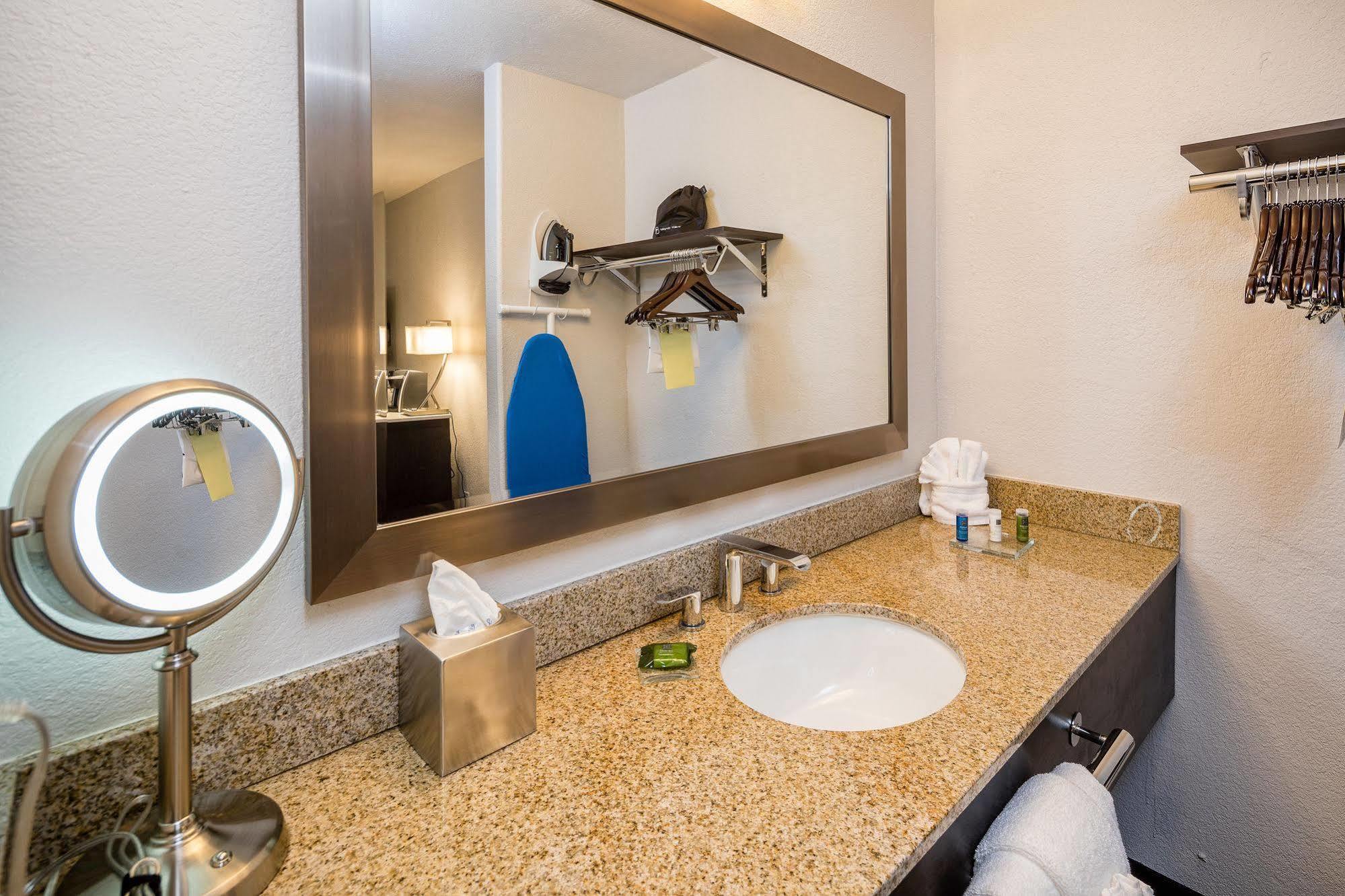 Radisson Hotel Oakland Airport Εξωτερικό φωτογραφία