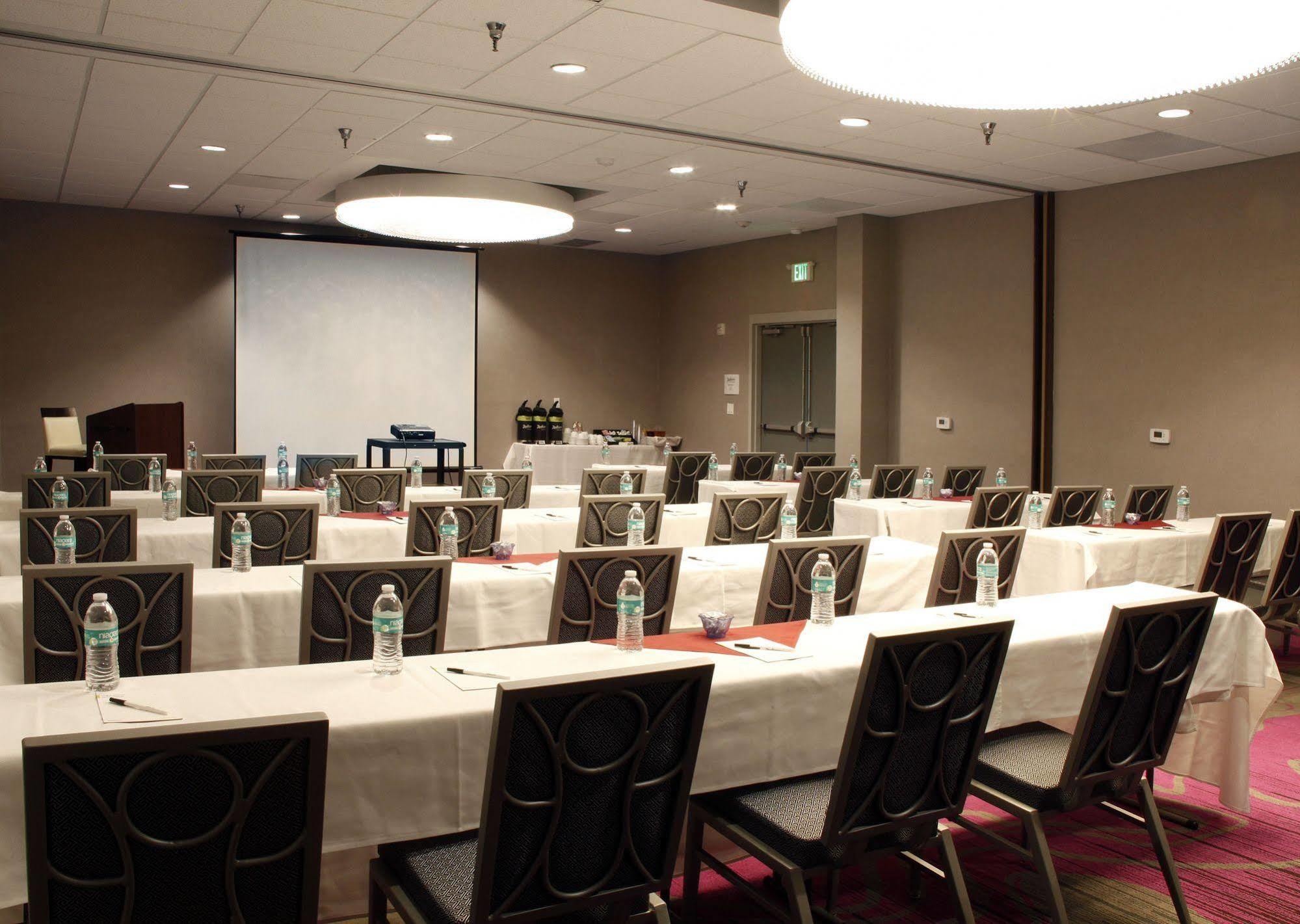 Radisson Hotel Oakland Airport Εξωτερικό φωτογραφία