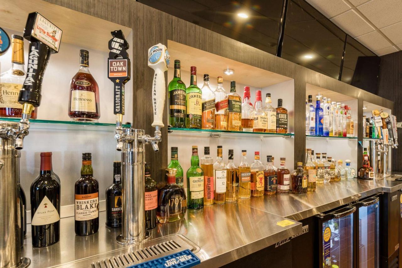 Radisson Hotel Oakland Airport Εξωτερικό φωτογραφία